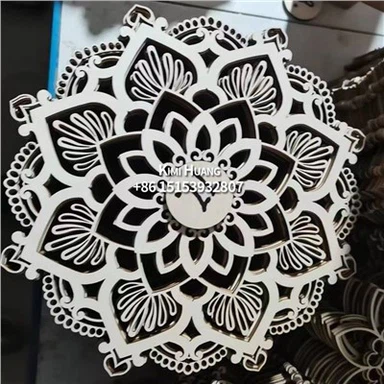 Lazer bilan kesilgan yog'och rozetli o'yilgan onlaylar